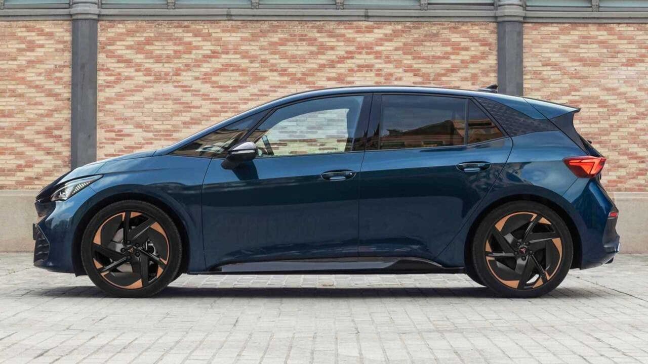 CUPRA BORN