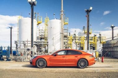 Auto alimentata a e-fuel