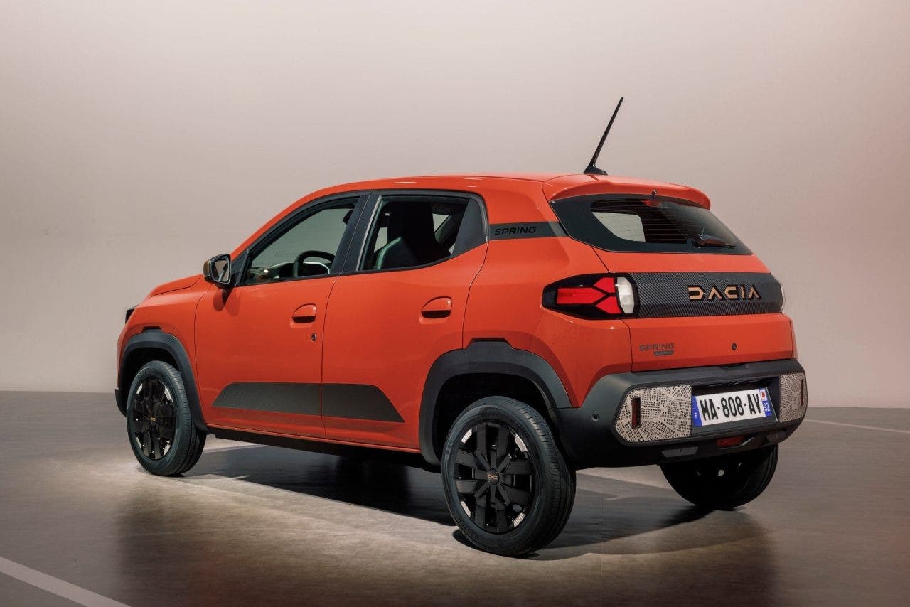 Dacia Spring 2024