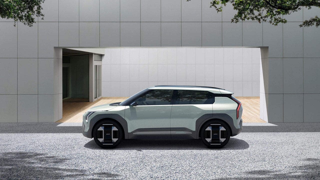 Laterale Kia EV3