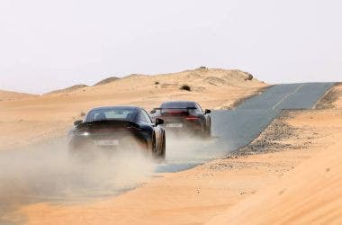 Porsche 911 ibrida 2025