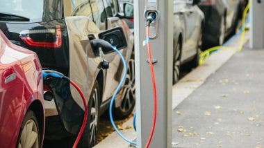 piattaforma online, ecco gli incentivi auto 2024