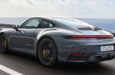 Porsche, anche per i designer la 911 è diventata troppo grassa