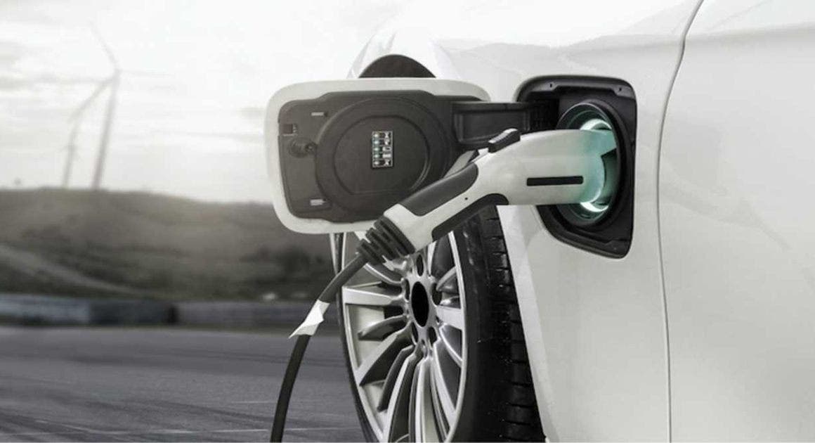 Previsioni consumi auto elettriche