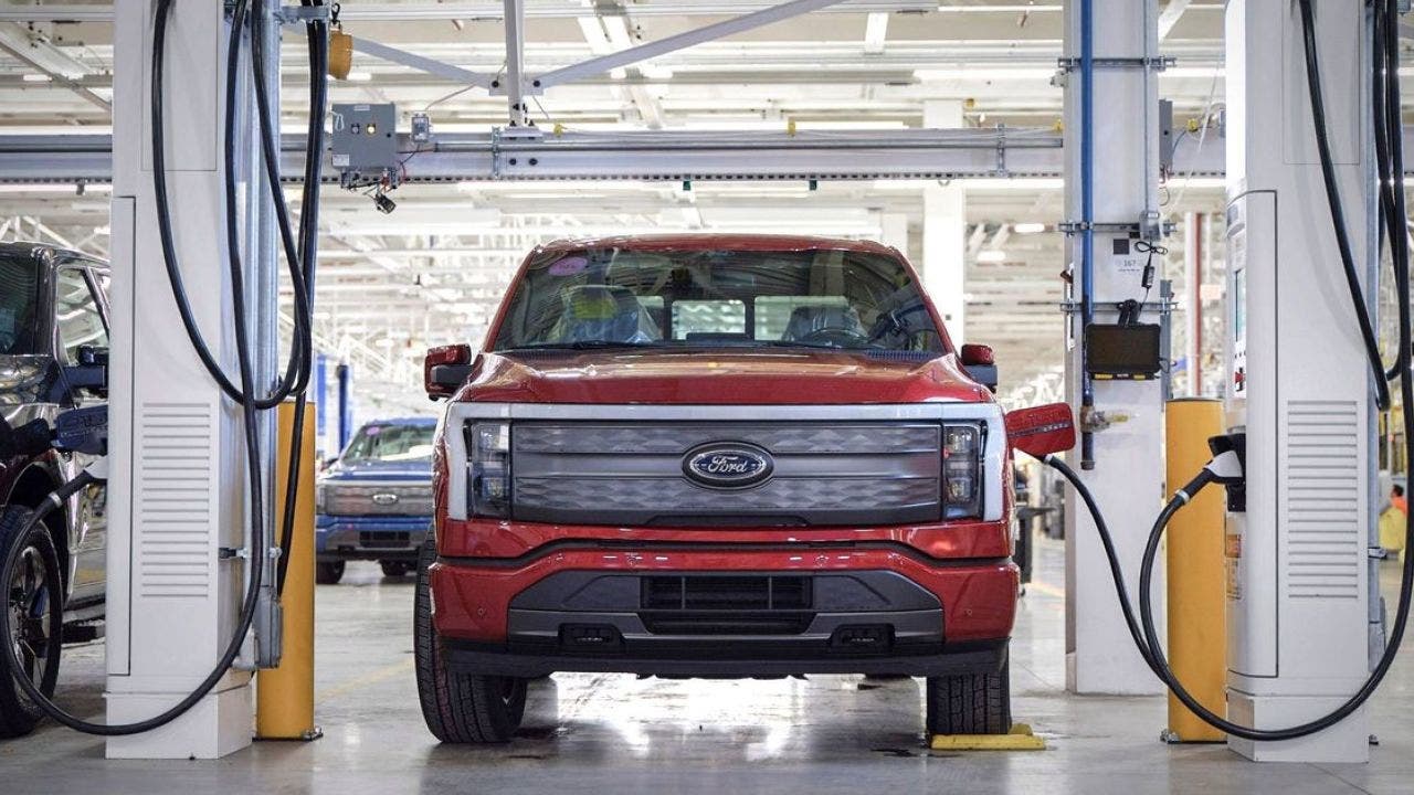 Secondo Ford è impossibile produrre auto elettriche grandi ed economiche