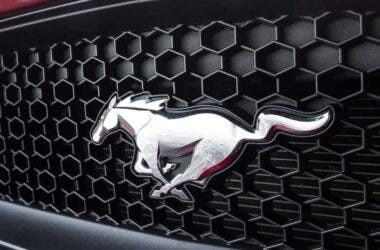 logo mustang