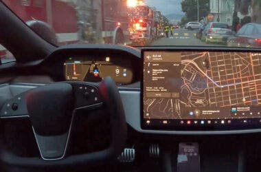 FSD, il sistema di guida autonoma Tesla