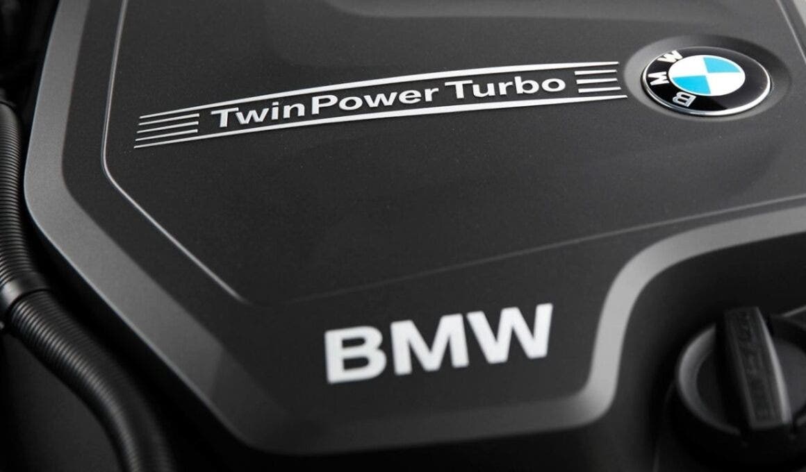 BMW, maxi richiamo problemi al motore