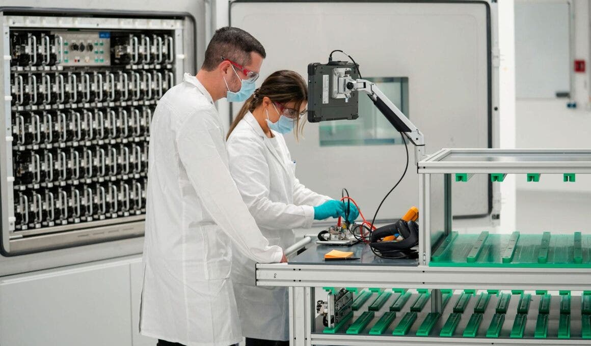 Stabilimento batterie elettriche