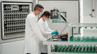 Stabilimento batterie elettriche