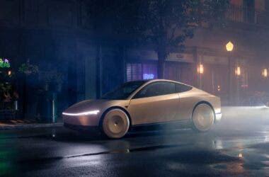 we robot, l'evento tesla