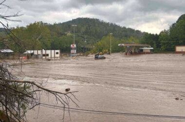 uragano helene a Spruce Pine