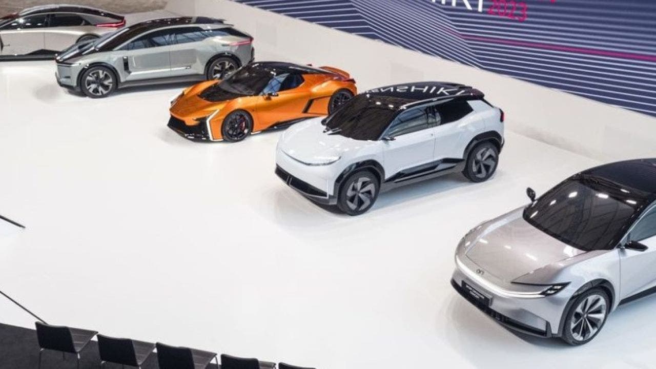toyota futura generazione elettriche