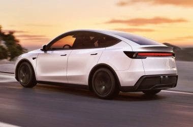 Tesla Model Y 2025