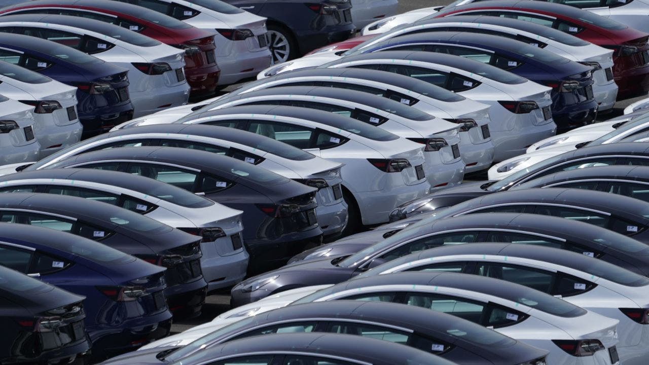 tesla, produzione