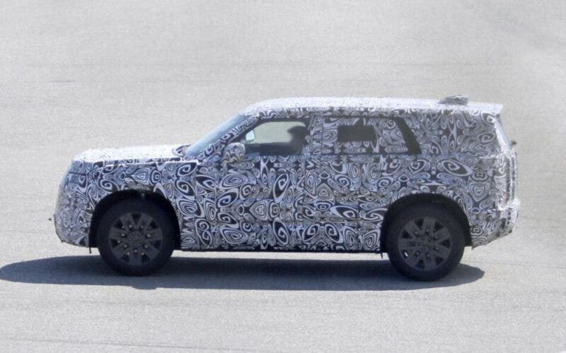 Land Rover Defender Sport