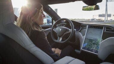 Tesla FSD