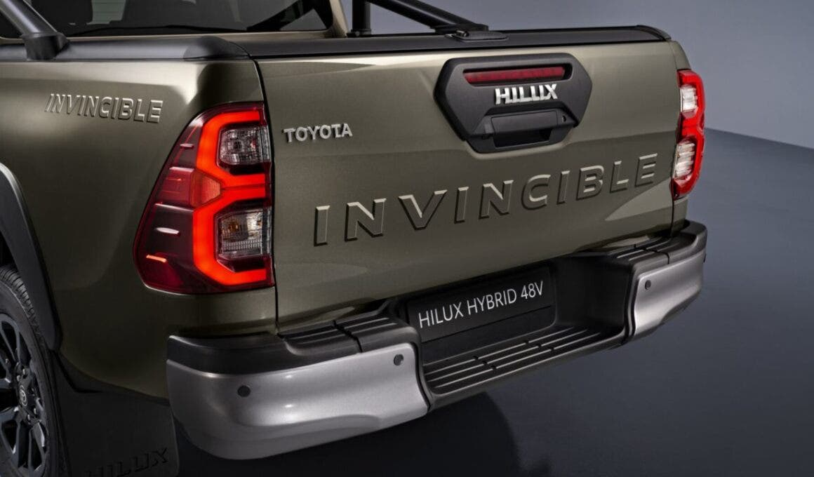 Toyota Hilux Hybrid