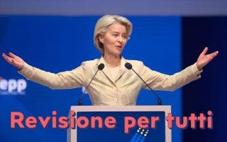 ursula von del leyen Revisione Auto Europa ogni 10 anni