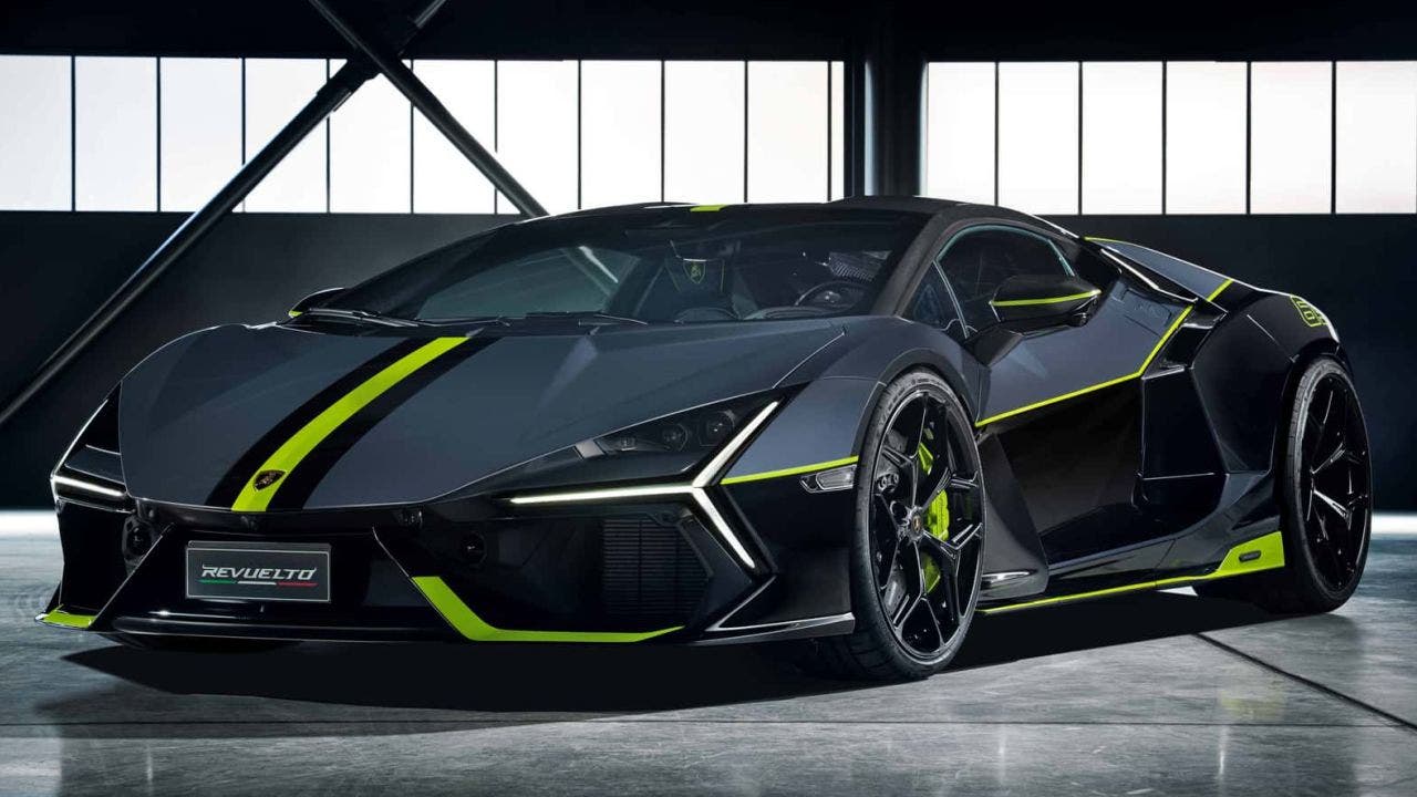 Lamborghini Revuelto ducati