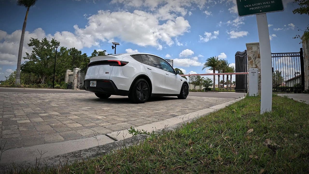 test tesla model y