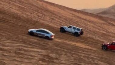 tesla model y contro le jeep