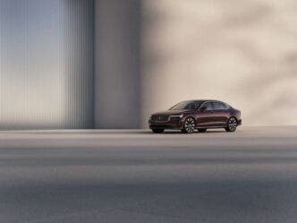 Volvo S90 laterale