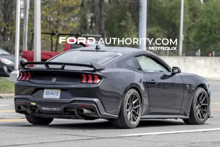 ford mustang Dark Horse Boss