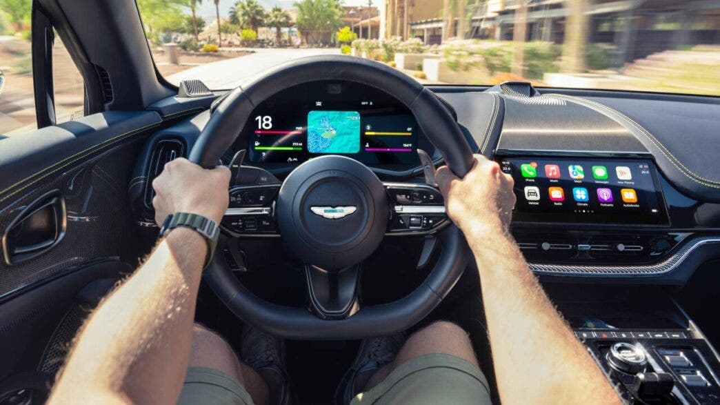 Apple CarPlay Ultra