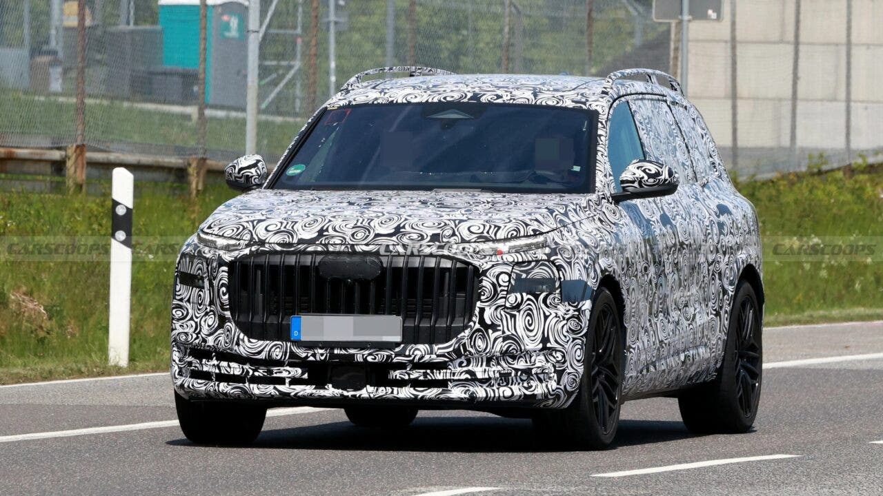 Audi Q9 foto spia