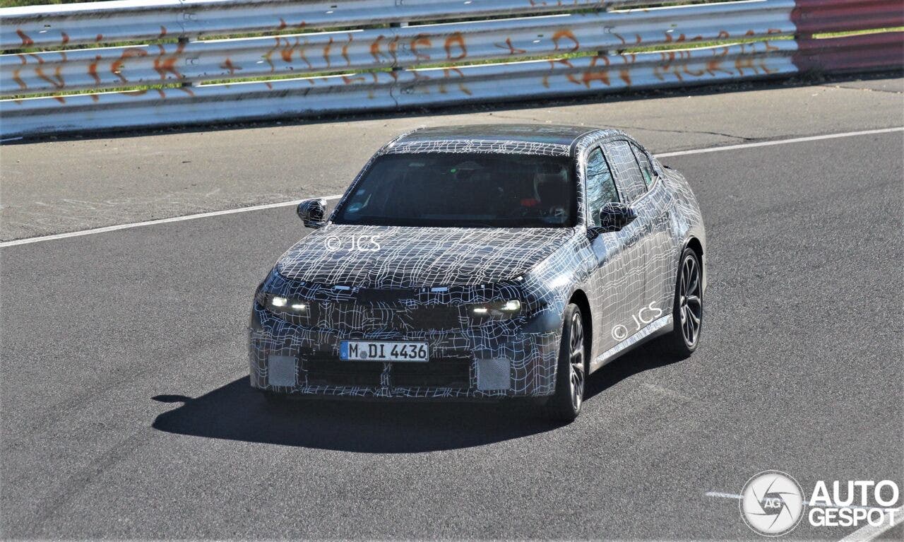 BMW M350 2025
