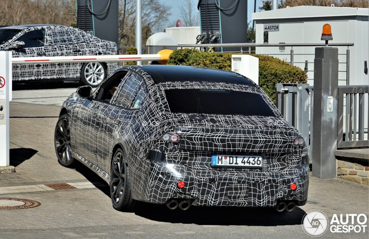 BMW M350 2025