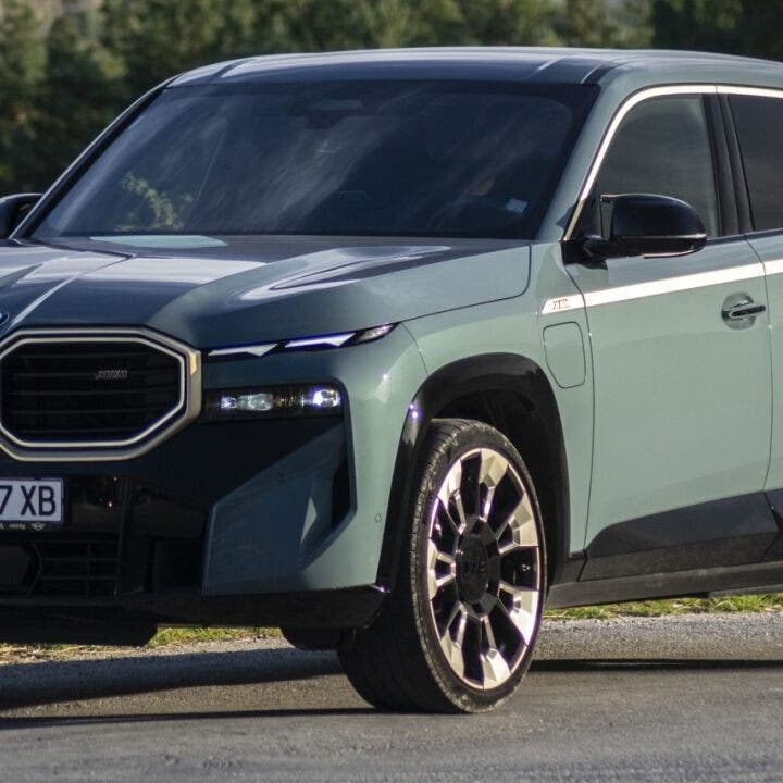 BMW XM, aggiornamenti in arrivo per il SUV più discusso della gamma