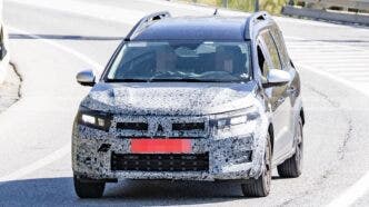 dacia jogger 2026 foto spia