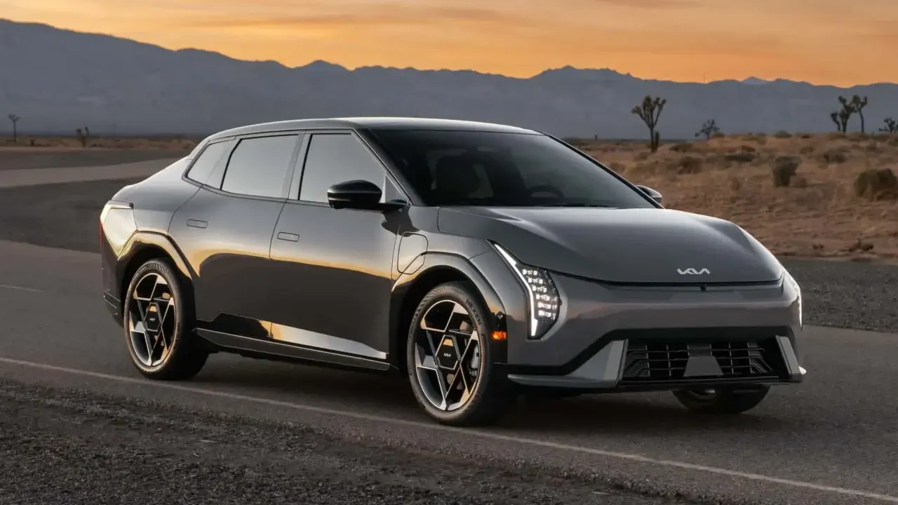 Kia EV4 2026
