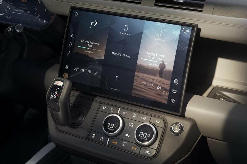Land Rover Defender 2026