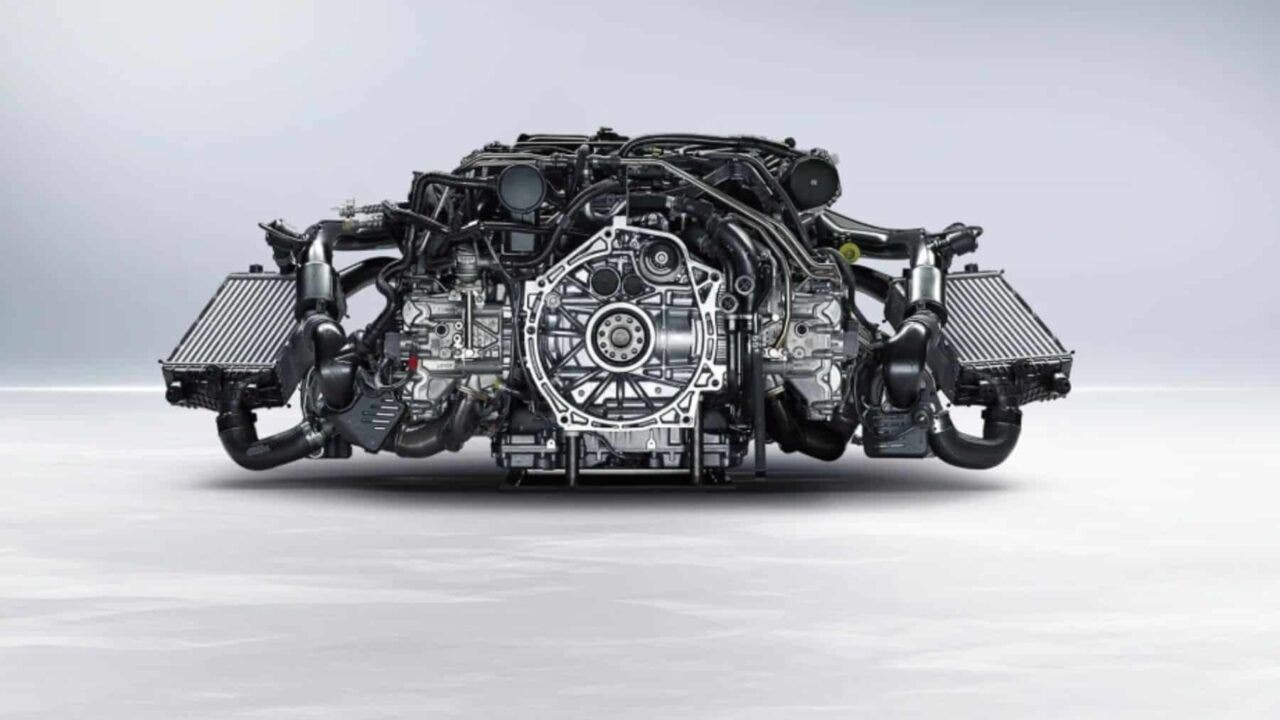 Porsche il motore a sei tempi