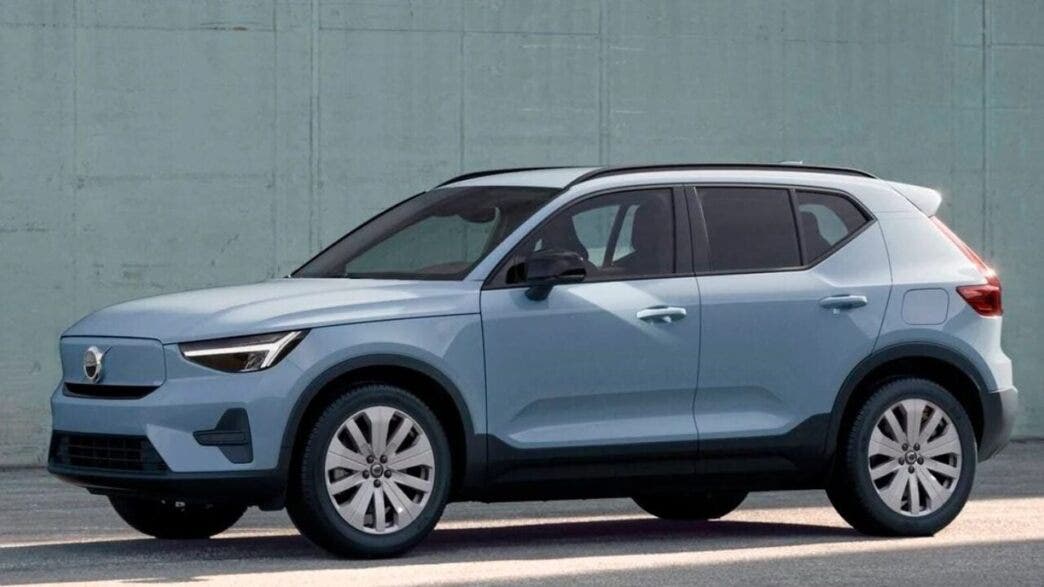 Volvo EX40 2026