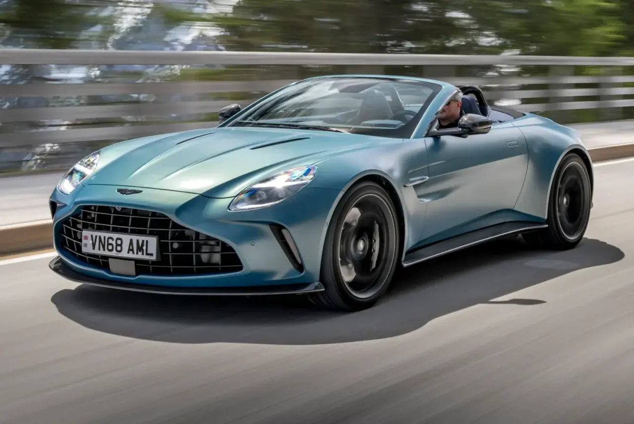 aston martin Vantage Roadster