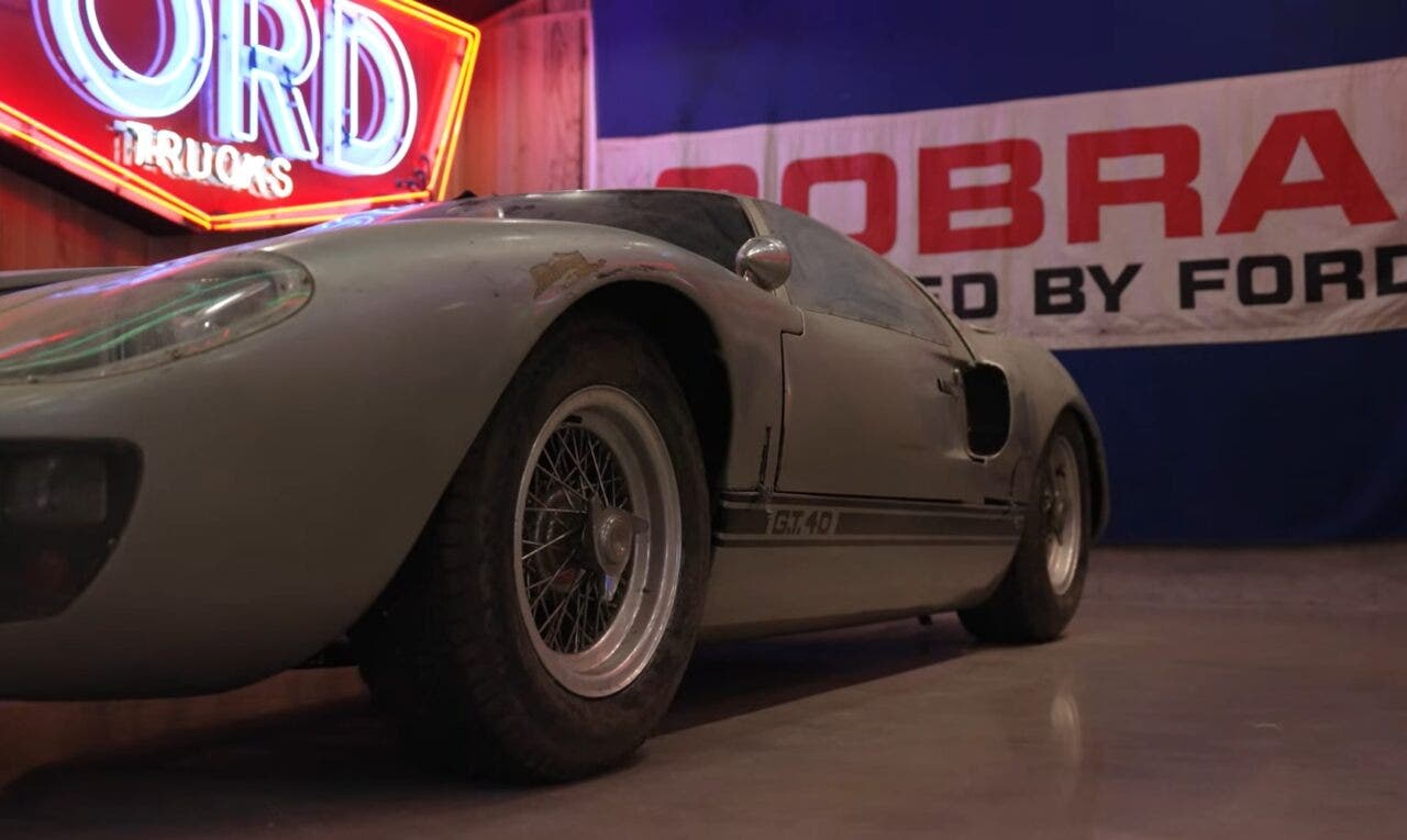 Ford GT40 barn find hunter