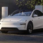 Tesla Model Y 2025