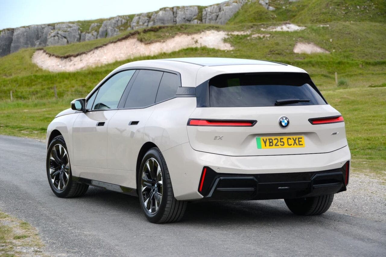 bmw iX xDrive45 M Sport