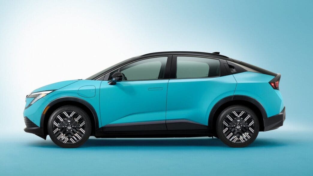 mitsubishi crossover su base leaf