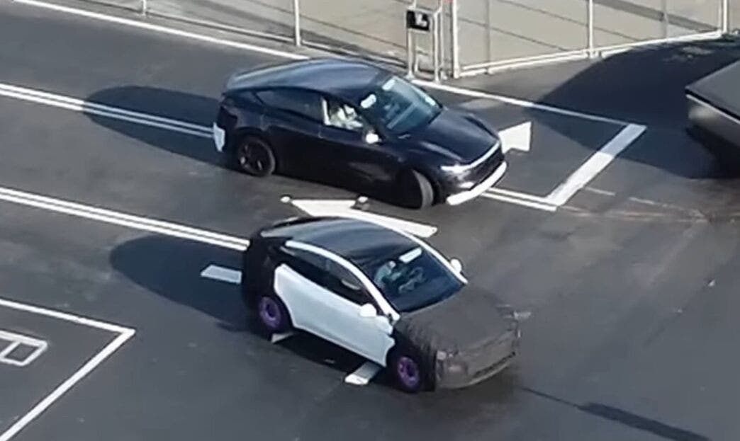Tesla Model Q foto spia