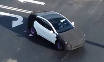 Tesla Model Q foto spia