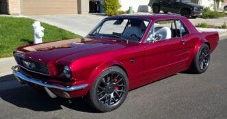 Ford Mustang 1966 Tesla