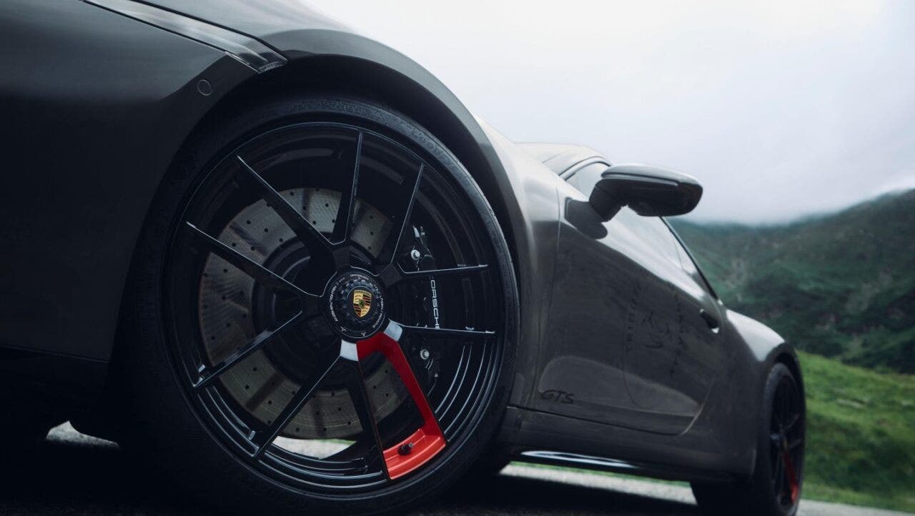 Porsche 911 Carrera 4 GTS Tribute to Transfăgărășan