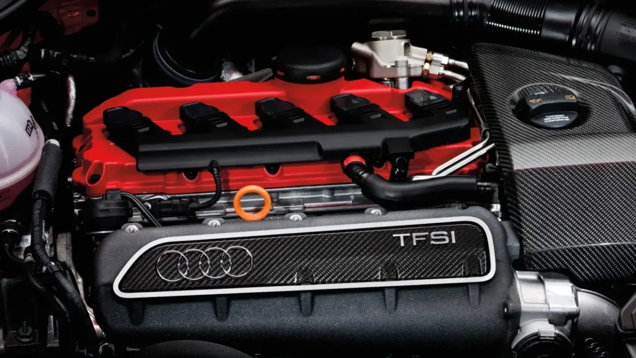 2.5 TFSI motore audi