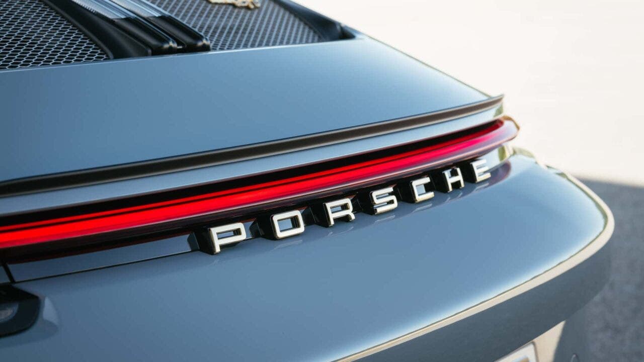 porsche 911