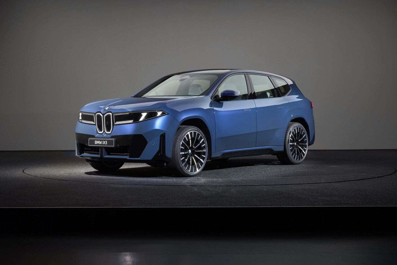 BMW iX3 2026